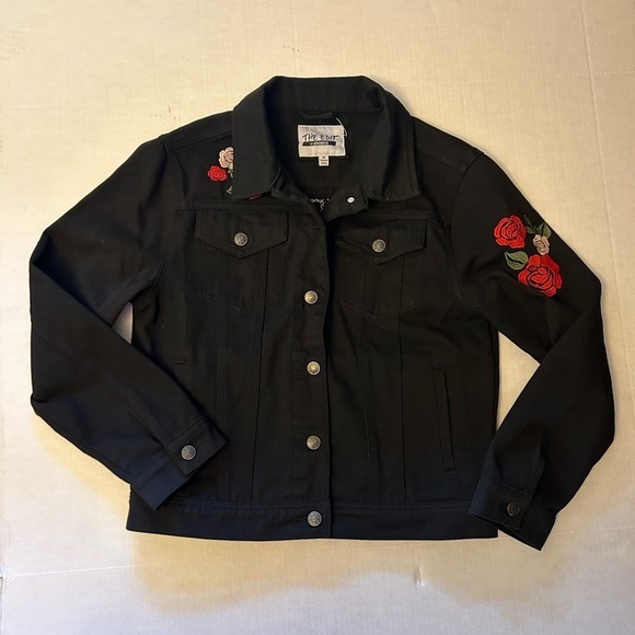 The Edit by Seventeen Love Me black jean jacket w/embroidered flowers Sz-M. W11 - Picture 7 of 14